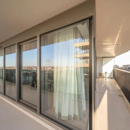 Seaview With Parking & Balcony * Ostenda