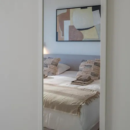 Seaview With Parking & Balcony