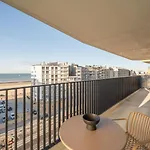 Seaview With Parking & Balcony Apartment *