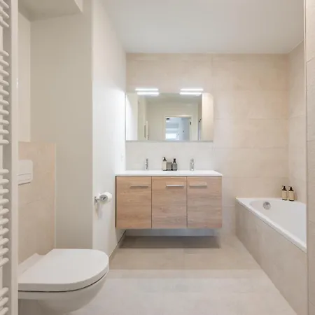 Appartement Seaview With Parking & Balcony