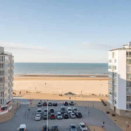 Seaview With Parking & Balcony Apartment Ostende