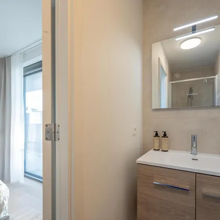 Seaview With Parking & Balcony Apartment Ostende